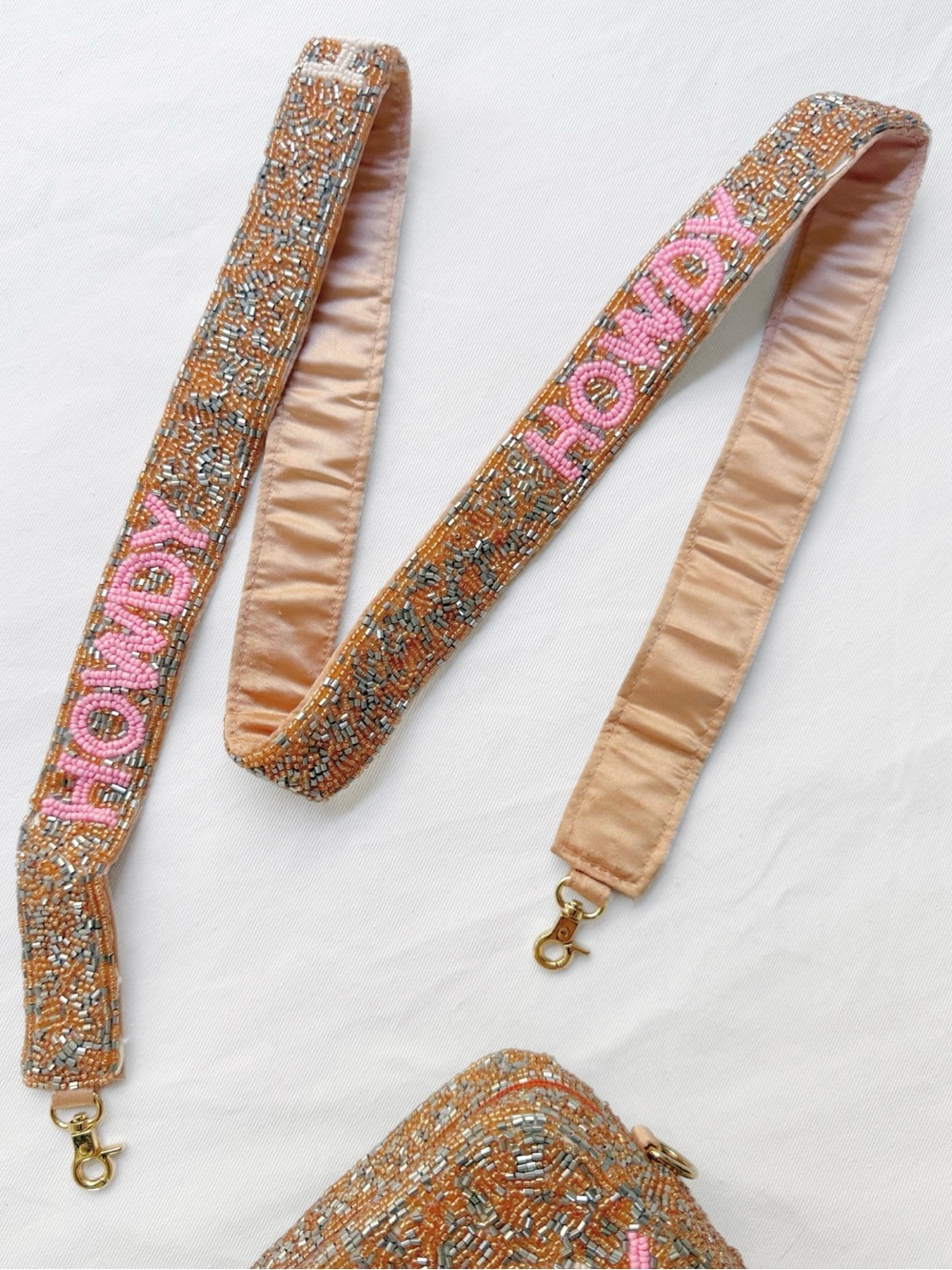 โHowdyโ Beaded Crossbody Purse - Picture 7 of 10